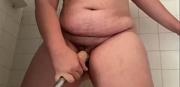  Caught my chubby roommate putting a dildo up her pussy so I made her suck my dick! La Paisa Facial